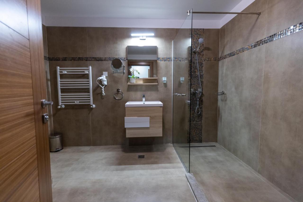 Apartahotel Sir Fundeni Tower 3*
